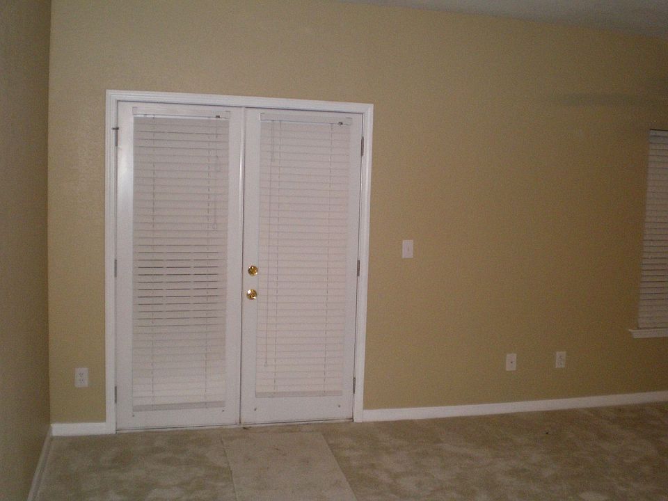 Family Room, French door to Patio