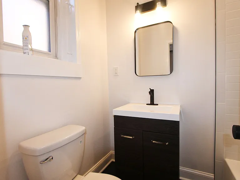 326 W Chelten Ave — Photo 17