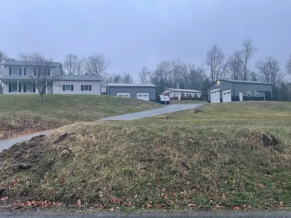 89 Wissinger Rd, Boyertown, PA 19512