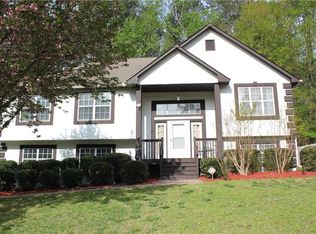 2626 Abbotts Glen Dr NW, Acworth, GA 30101