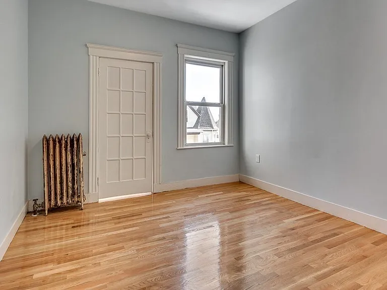 5 Greenheys St #2 — Photo 4