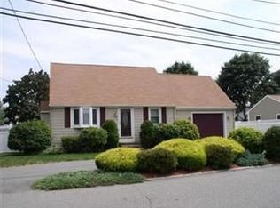 14 Tremont St, Warwick, RI 02889