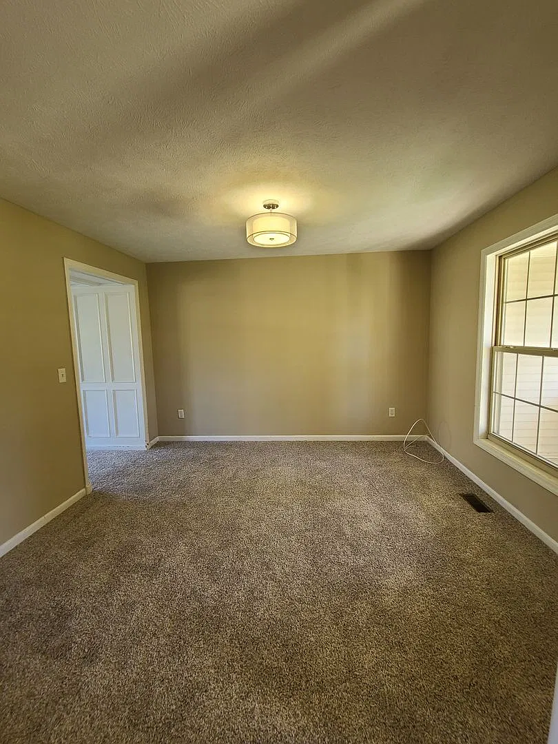 914 Switchgrass Lane — Photo 4