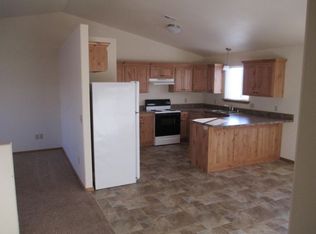 809 W 3rd St, Laurel, MT 59044