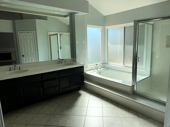 4th image of 8797 Calle Tragar