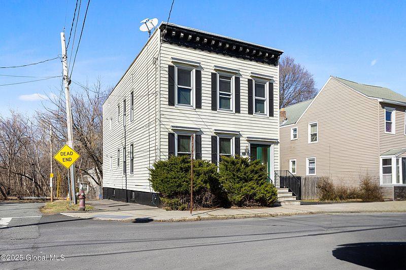 2nd image of 29 Garden Street
