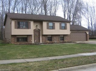 4523 Pine Ridge Dr, Stow, OH 44224