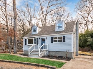 294 Skyline Lake Dr, Ringwood, NJ 07456