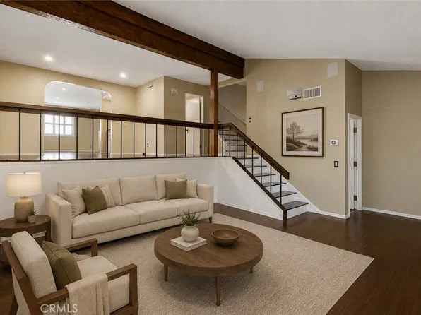 6227 Randi Ave, Woodland Hills, CA 91367