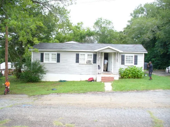 1010 S Elbert St, Milledgeville, GA 31061