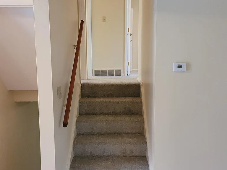2564 Bethesda Ave — Photo 7