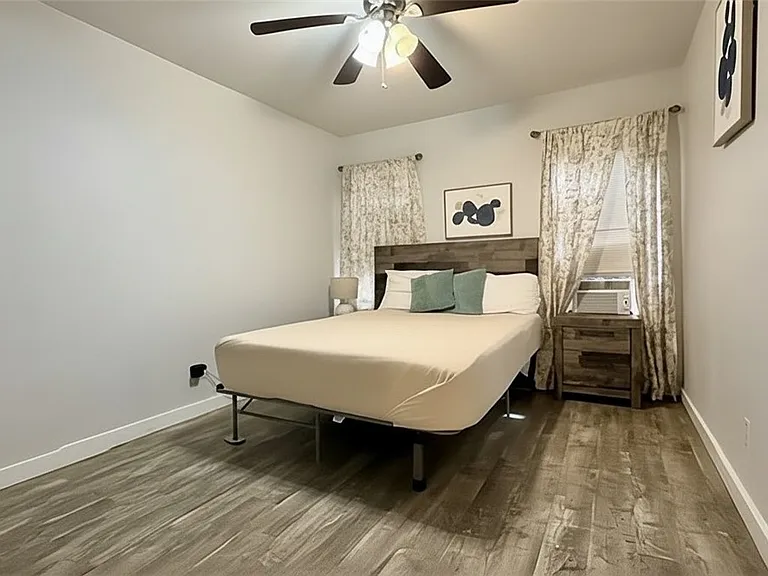10654 Heizer Dr — Photo 8