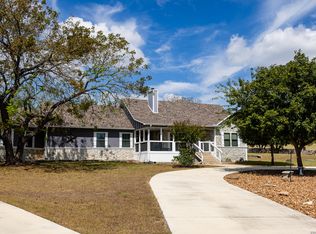 219 Victoria Dr, Kerrville, TX 78028