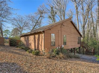 535 Balfour Dr, Decatur, GA 30032