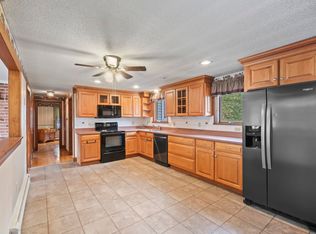 9 Elizabeth St, Rochester, NH 03867