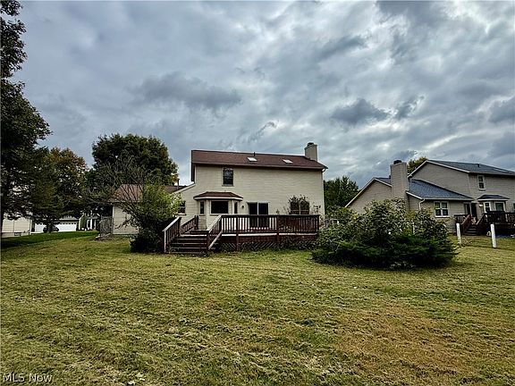 3rd image of 926 Fieldstone Dr