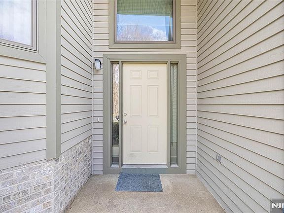 5th image of 856 Hemlock Ct #T175