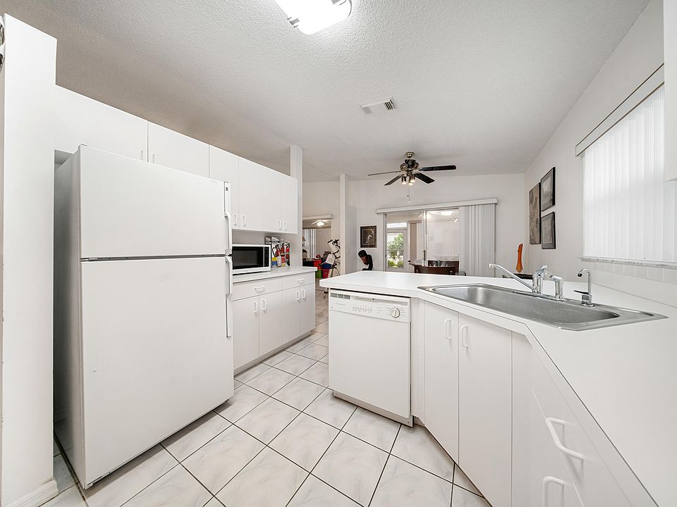 1st image of 430 Paurotis Lane