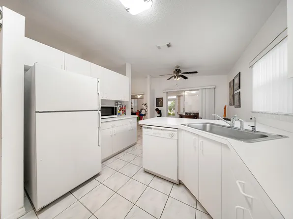 430 Paurotis Lane, Fort Pierce, FL 34982