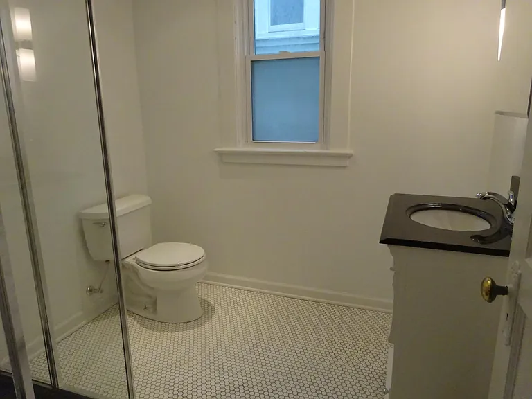 2425 Niagara St #LOWER — Photo 5