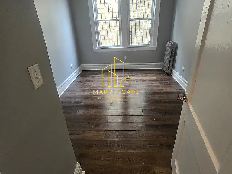 49 Fabyan Pl #11L — Photo 7