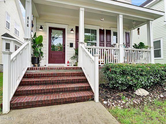 3rd image of 616 Brunswick Street