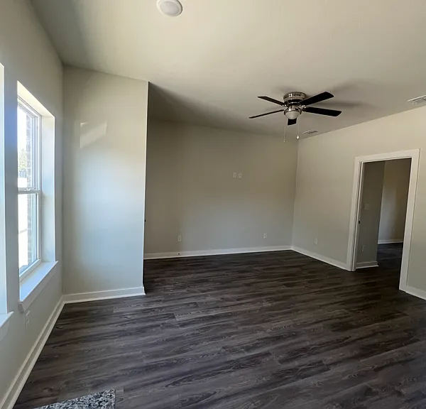 2602 Seaton St — Photo 8