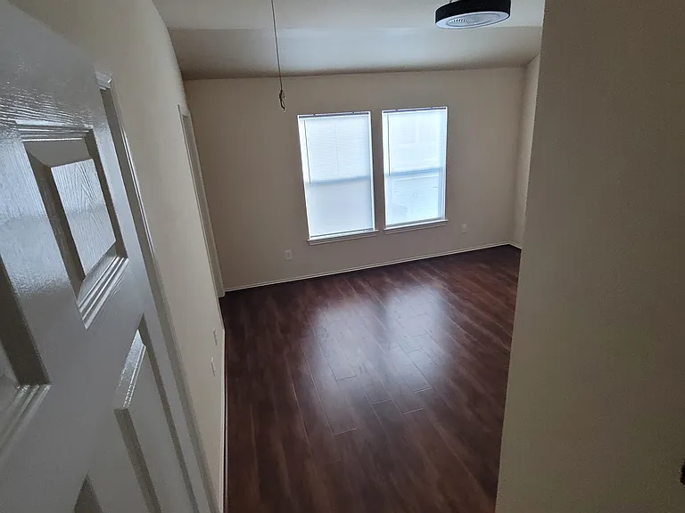 2709 Polk St — Photo 11