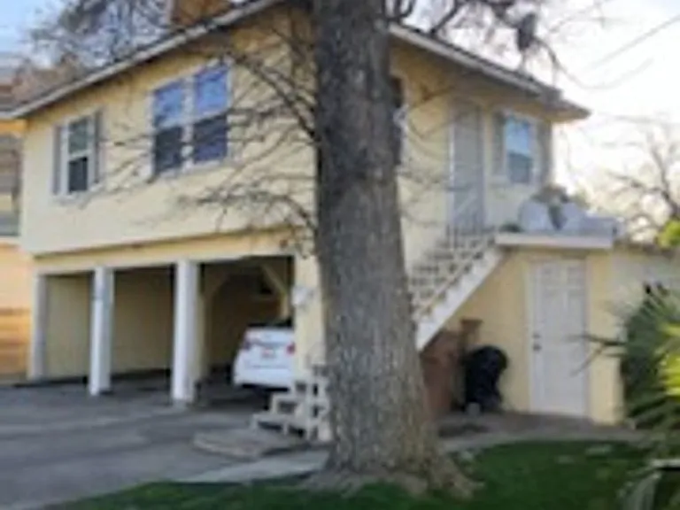 2315 Terrace Way — Photo 2