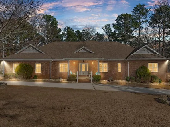 7255 Confederate Ln, Villa Rica, GA 30180