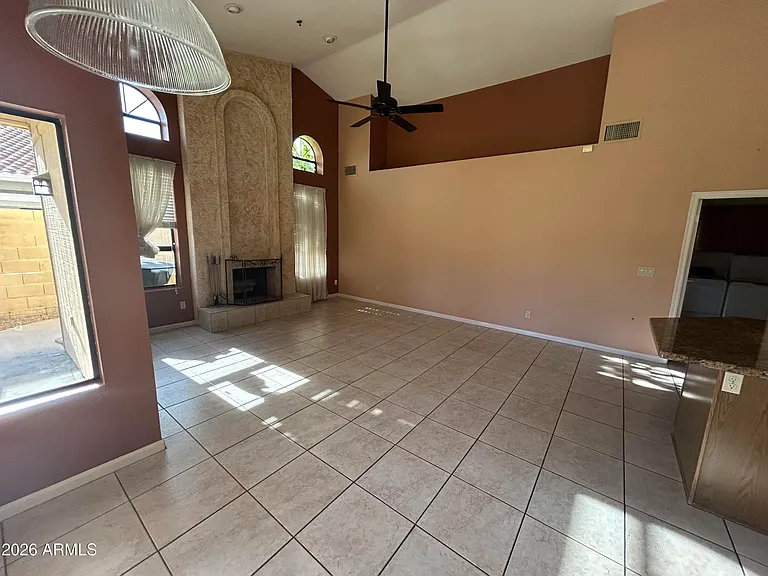 9274 E Corrine Dr — Photo 11