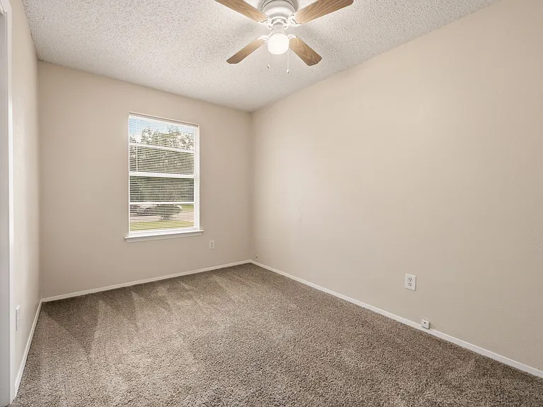 616 Reveille Rd — Photo 20