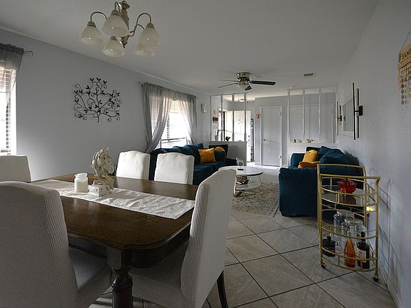 4th image of 306 Ranchero Rd