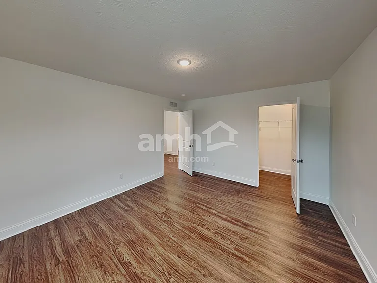 8308 Northpoint Dr — Photo 20