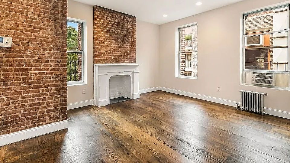 1st image of 9 Christopher St APT 6