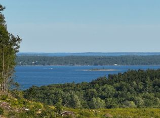 2 Ocean Ridge Rd, Lincolnville, ME 04849
