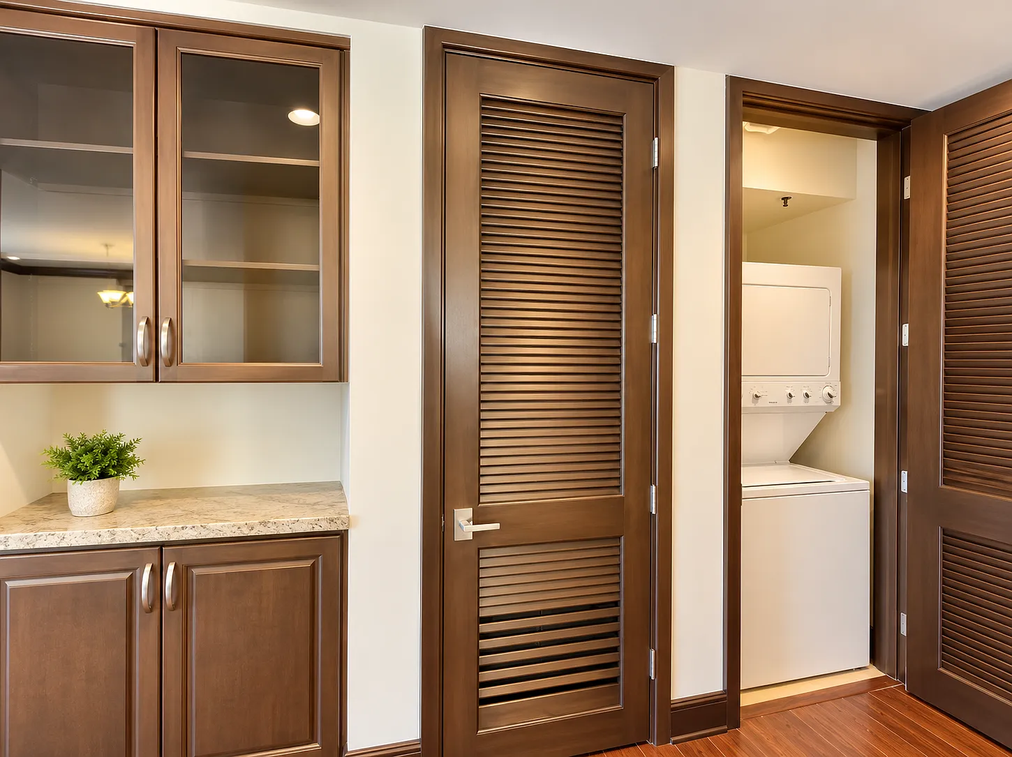 2 bed, 2.5 bath, 1600 sqft, $5,295 — Photo 4