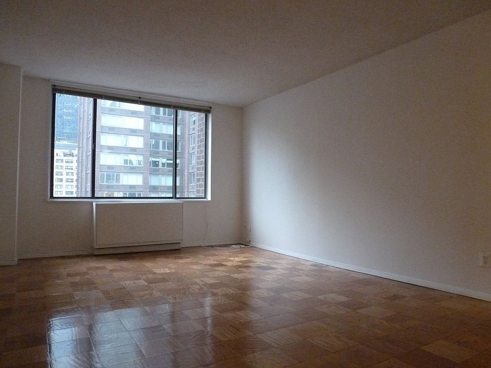 1st image of 330 W 56th St APT 11L