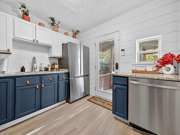 4th image of 10721 N Shady Ln