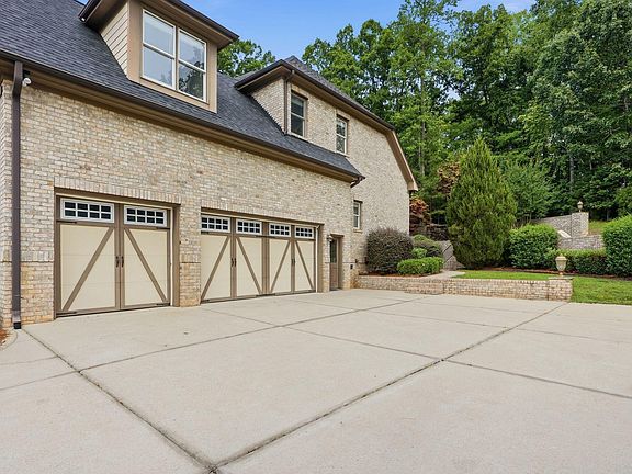 4th image of 57 Bridgewater Ct