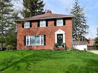 2408 Lalemant Rd, University Heights, OH 44118