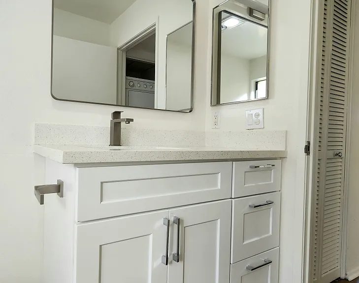2120 S Bentley Ave #203 — Photo 17