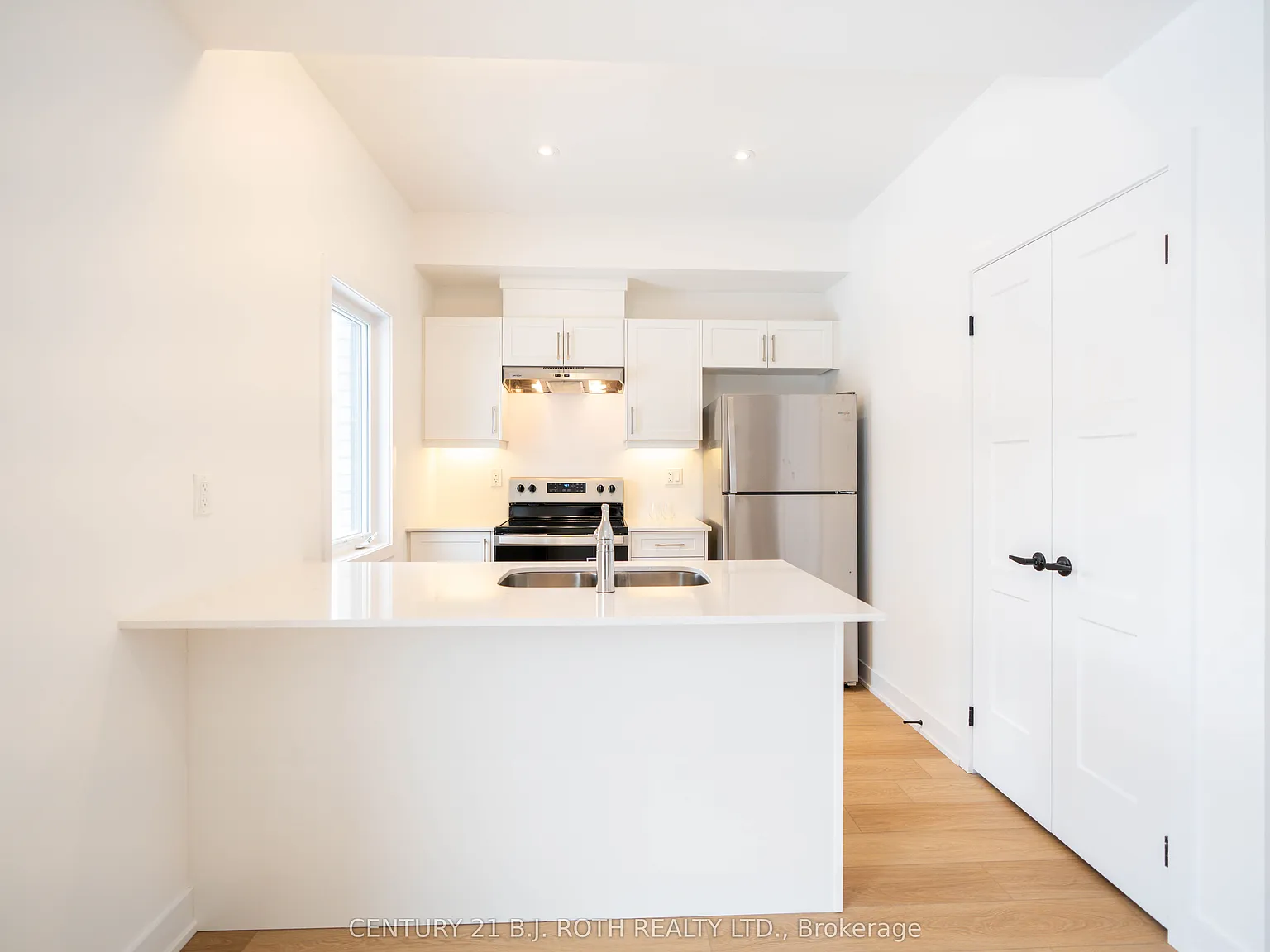 3 bed, $2,600 — Photo 4