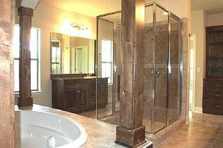 5th image of 8026 Tradition Oak
