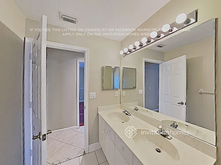6676 Blue Bay Cir — Photo 20