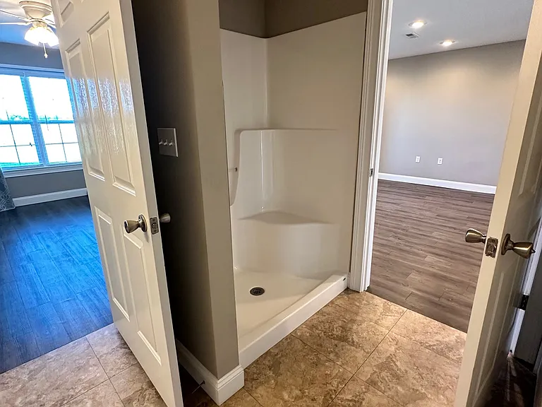 186 Bluegrass Dr — Photo 12