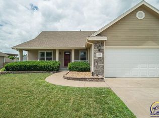 4323 SW Misty Harbor Dr, Topeka, KS 66610
