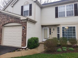 850 E Princeton Cir, Island Lake, IL 60042