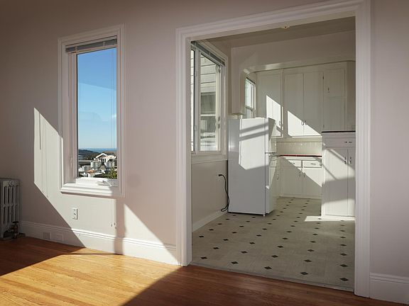 4th image of 2379 20th Ave APT 6