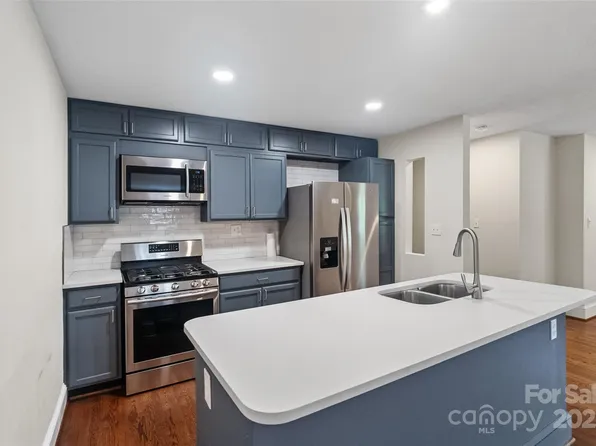 4906 Charleston Dr, Charlotte, NC 28212